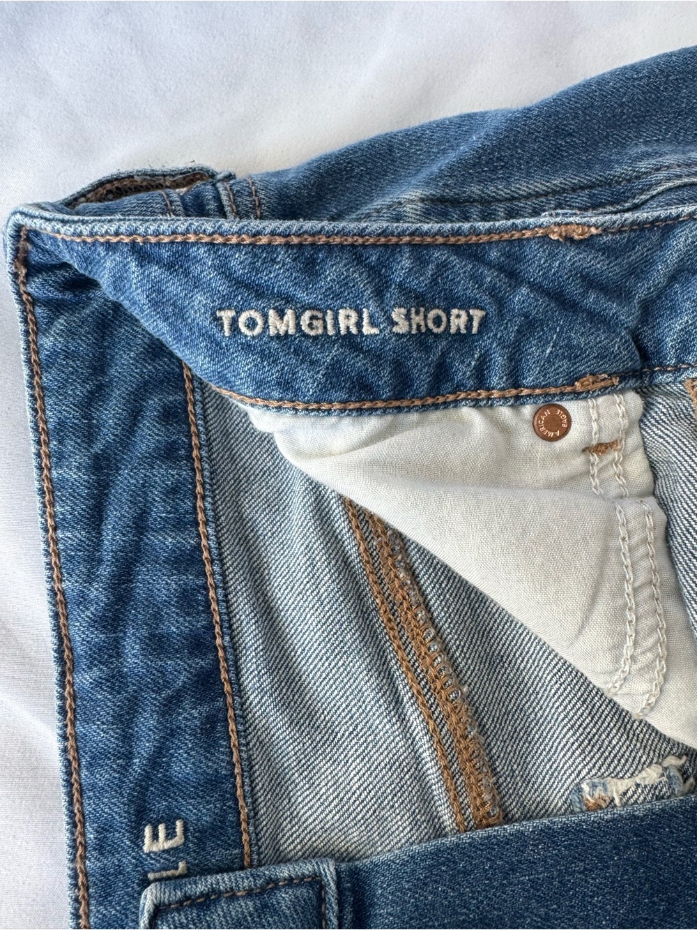 American Eagle Outfitters Shorts Tomgirl Short Stretch Light Blue Wash Size 10 - Picture 8 of 10